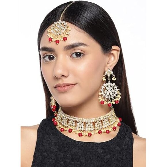 Aheli Kundan Studded Choker Necklace Earrings and Maang Tikka Set - Picture 6 of 7